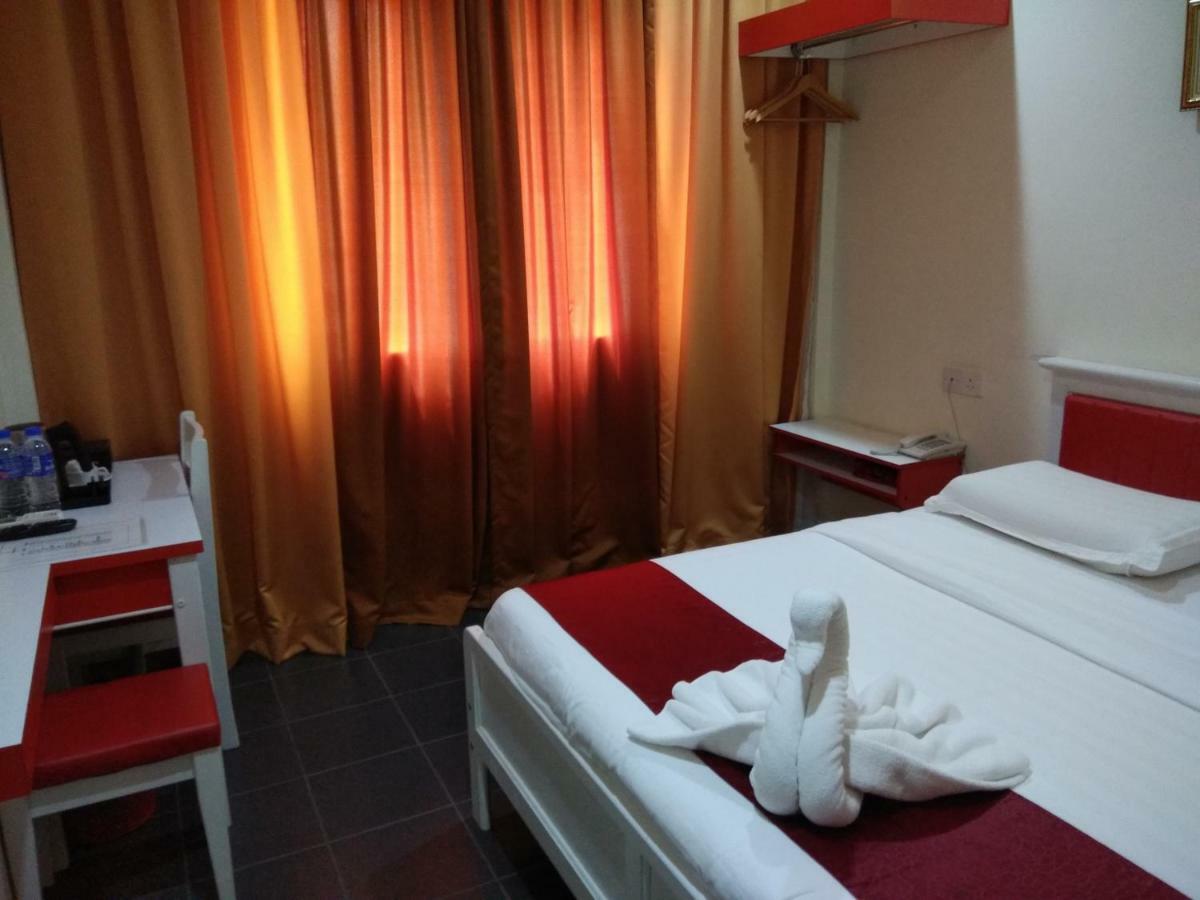 Pz Hotel Kuala Kangsar Esterno foto